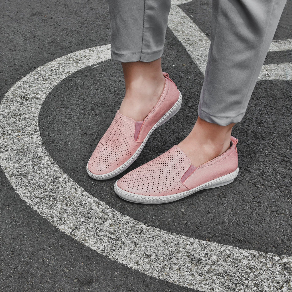 Giày casual nữ Đông Hải WCA6125H
