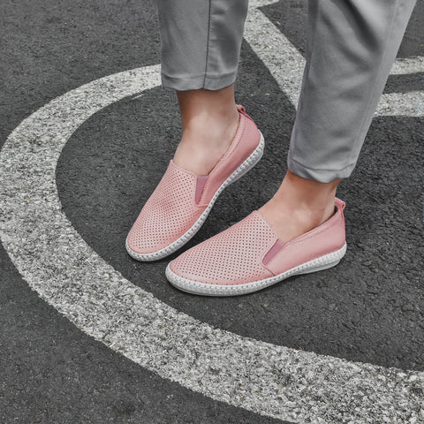 Giày casual nữ Đông Hải WCA6125H
